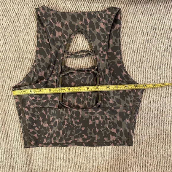 Sports bra ferocious crisscross by Good American - Picture 10 of 14